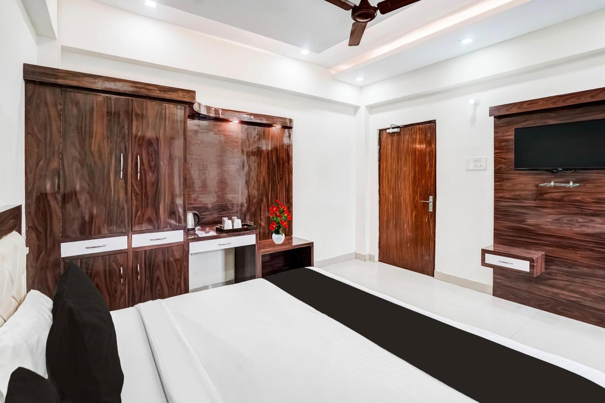 Super Hotel O Sgpgi Bijnaur Luaran gambar